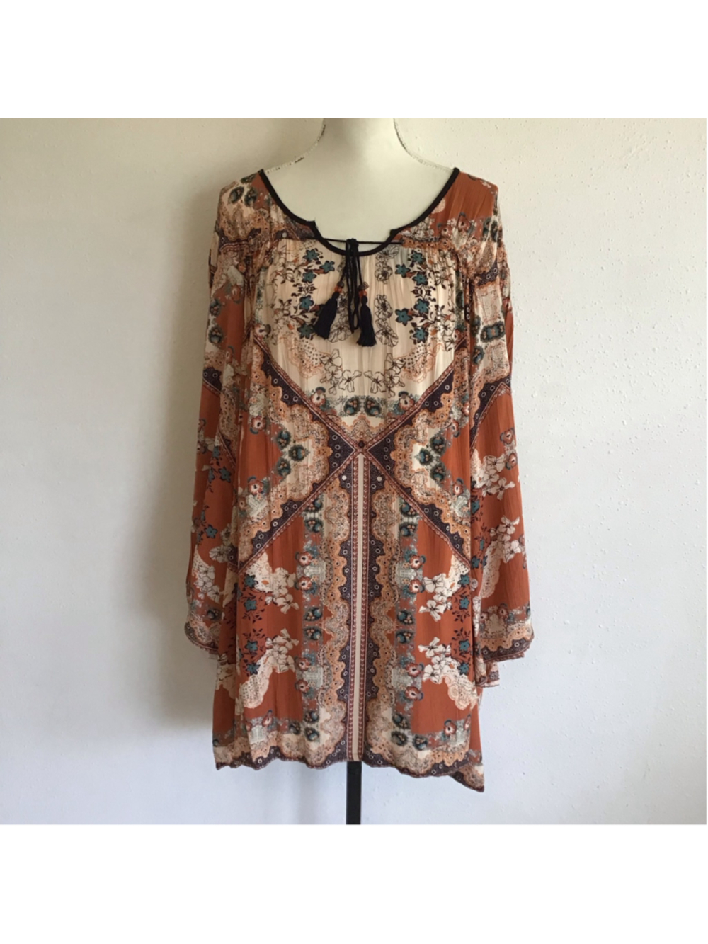 Angie Women's Boho 70’s Grove Floral Mini Dress Size 3X Orange Beige Black